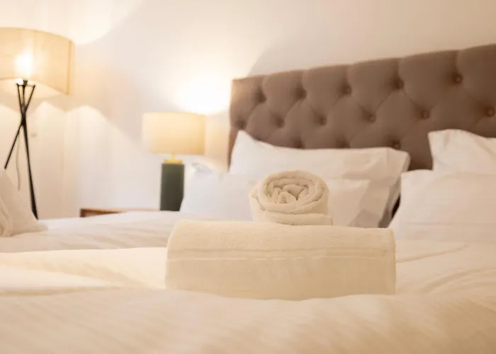 شقة Eleganz Im Herzen Von Schwabing ميونيخ
