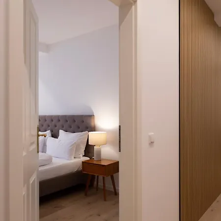 Eleganz Im Herzen Von Schwabing Apartment