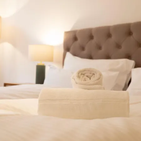 Apartment Eleganz Im Herzen Von Schwabing Munich
