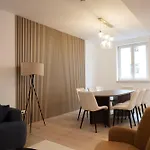 Appartement Eleganz Im Herzen Von Schwabing