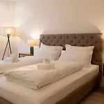 Appartement Eleganz Im Herzen Von Schwabing *